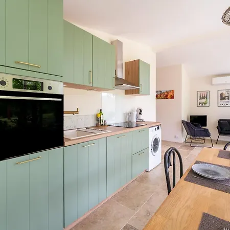 Maison Marvic, Le Tilleul T3 * 압트
